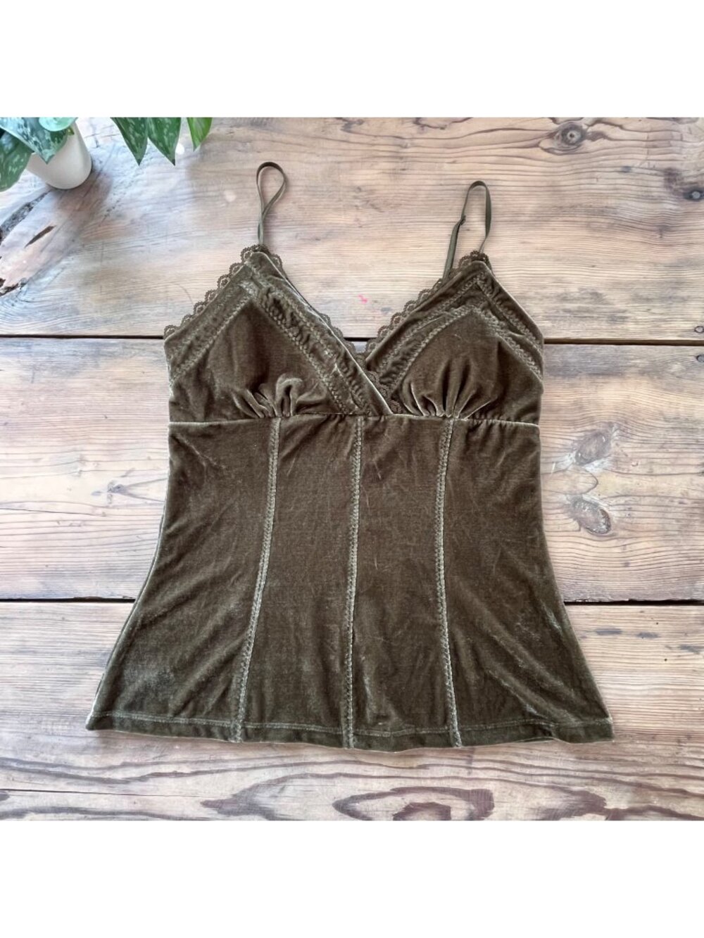No Boundaries Velvet Camisole Tank Top Womens 7/9 Green Fairy Grunge Romantic